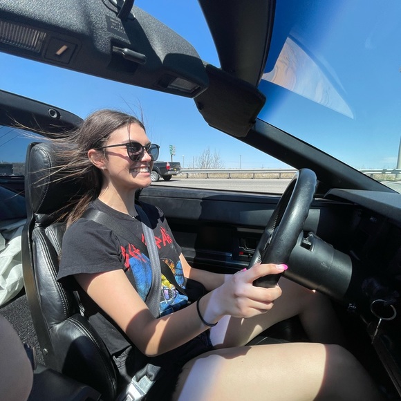 Meet your Posher, Saryn - Picture 1 of 1